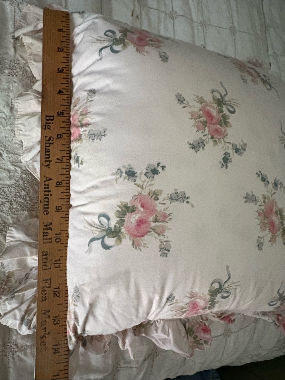 Simply Shabby Chic Pink Ruffle Pilllow Has Flaw See photos - Picture 6 of 12